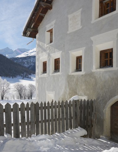 Familienfreundliche Ferienwohnung im Winter in Madulain