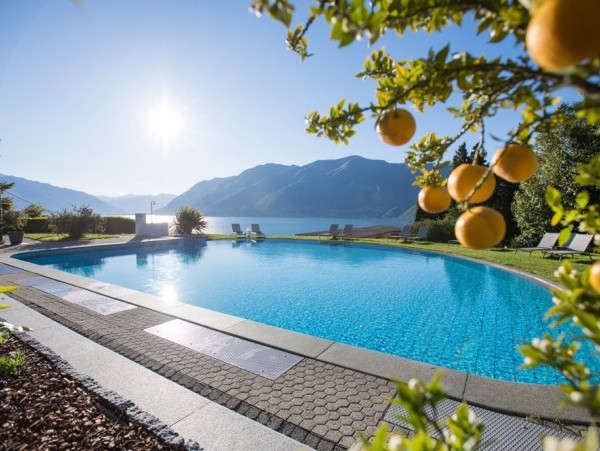 brissago-parkhotel-brenscino-pool