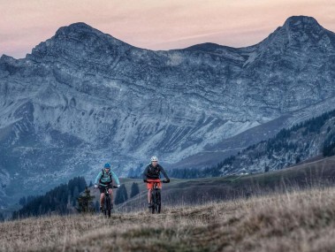 Ride-Hundruegg-Rougemont