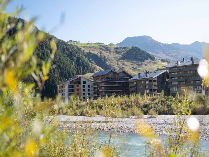 Aussenansicht im Sommer - Andermatt Reuss