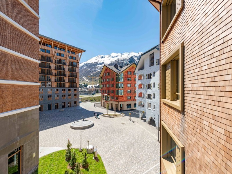 Aussenansicht im Sommer - Andermatt Reuss