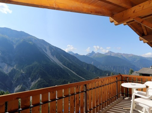 Balkon mit Blick auf die Berge -  Aparthotel Muchetta