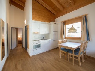 Küche mit Essbereich - Aparthotel Muchetta