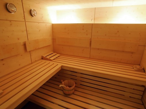 Wellnessbereich mit Sauna - Aparthotel Muchhetta
