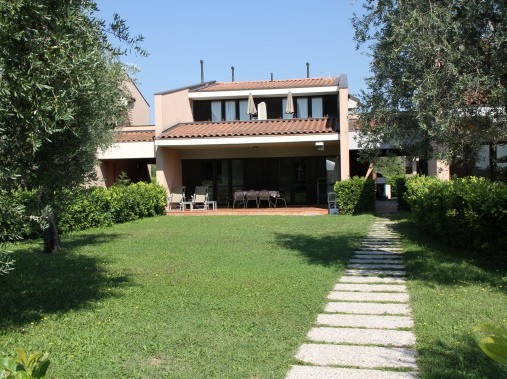 Vue extérieure des appartements de vacances - Appartements Barbara Moniga del Garda