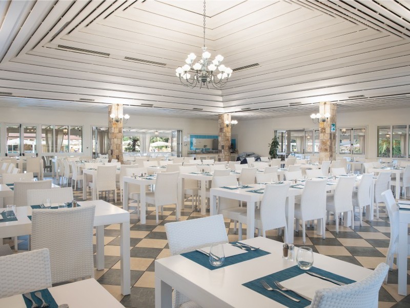 Restaurant - Tirreno Resort Orosei