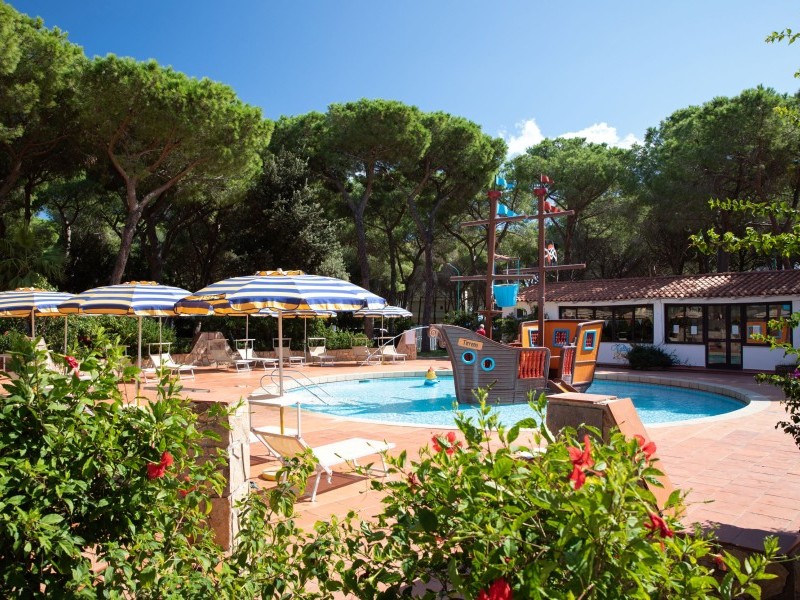 Schwimmbad für kleine Wasserratten - Tirreno Resort Orosei
