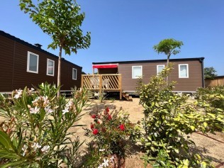 Aussenansicht - Camping Resort Els Pins