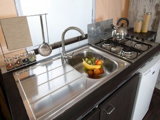 Küche - Camping Village Le Rocchette