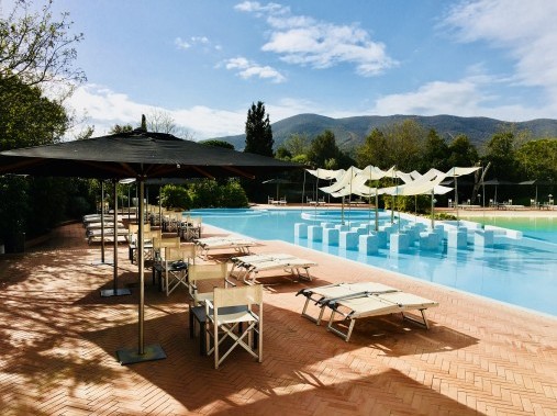 Piscine pour petits et grands - Camping Village Le Rocchette