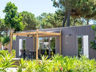 Gemütlicher Aussensitzplatz - Campingvillage / Residence Les Mûriers