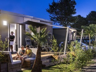 Gemütlicher Aussensitzplatz - Campingvillage / Residence Les Mûriers