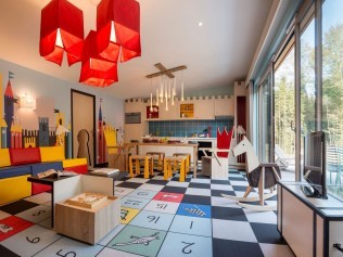 87575_centerparcs_les_trois_forets_mrchen_ferienhaus_wohnzimmer