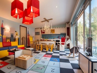 87575_centerparcs_les_trois_forets_mrchen_ferienhaus_wohnzimmer