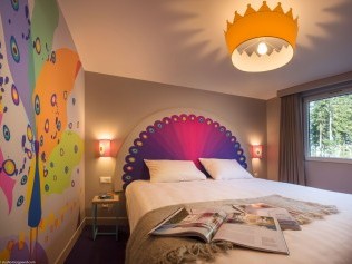 87577_centerparcs_les_trois_forets_mrchen_ferienhaus_schlafzimmer
