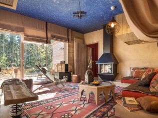 Salon avec coin repas "Aventure" - Center Parcs Les Trois Forêts