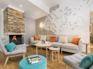 Salon avec coin repas - Center Parcs Les Trois Forêts