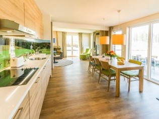 Salon avec coin repas - Center Parcs Park Allgäu