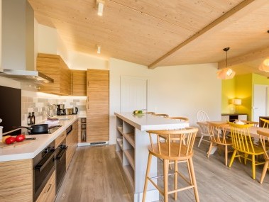 Wohnzimmer mit Essbereich - Center Parcs Villages Nature Paris