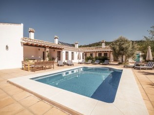 Pool - Cortijo Rosas Cantares