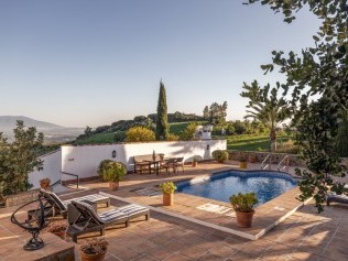 Pool - Cortijo Rosas Cantares