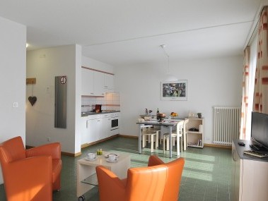 Küche mit Wohnzimmer - Ferienhaus Alte Post