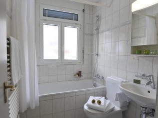 Badezimmer - Ferienhaus Alte Post