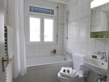 Badezimmer - Ferienhaus Alte Post