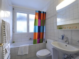 Badezimmer - Ferienhaus Alte Post