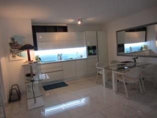 Küche mit Essbereich - Ferienhaus Angioli