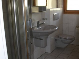 Badezimmer - Ferienhaus Bargetzi