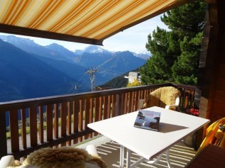 Balcon avec vue sur les montagnes - Maison de vacances Beata