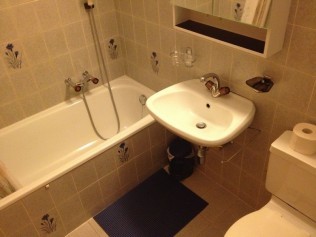 Badezimmer - Ferienhaus Bel Alp