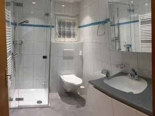 Badezimmer - Ferienhaus Belmunt