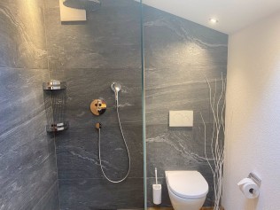 Badezimmer - Ferienhaus Brünig