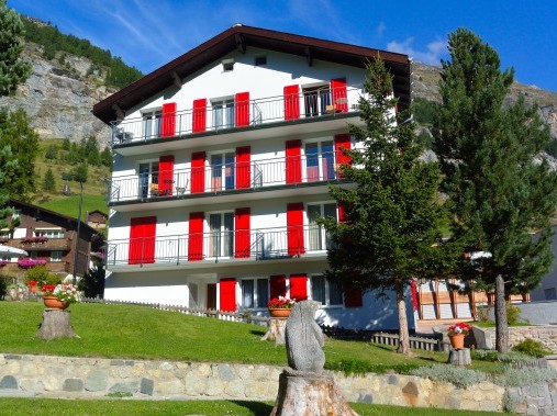 Aussenansicht im Sommer - Ferienhaus Brunner-Lauber