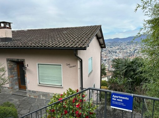 Exterior view of the holiday flat - Holiday house Carcano