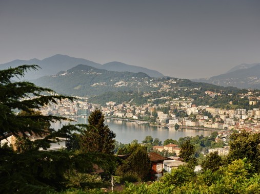 Exterior view in summer - Holiday house Carcano