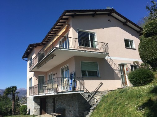 Exterior view of the holiday flat - Holiday house Carcano