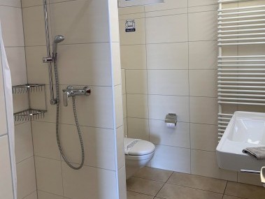 Badezimmer - Ferienhaus Carcano