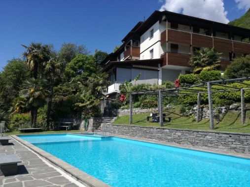 Holiday flat with pool - Casa Meister Contra