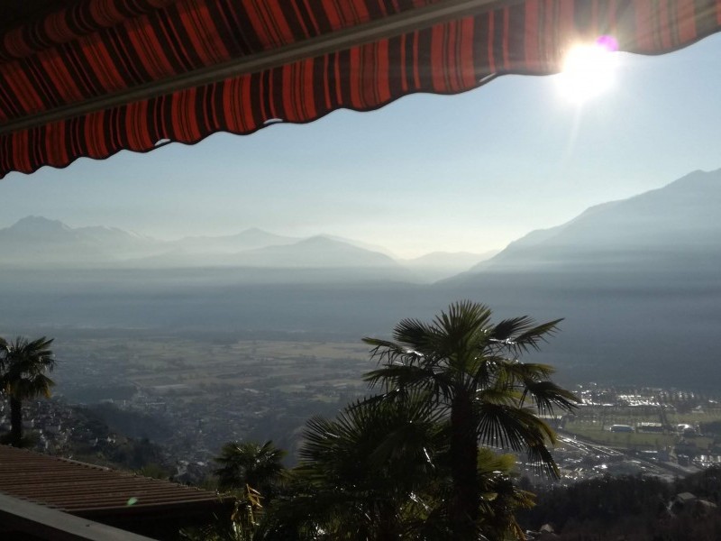 Aussenansicht im Sommer - Ferienhaus Casa Meister