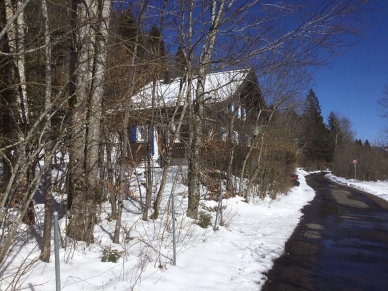 Aussenansicht im Winter - Ferienhaus Clapotis