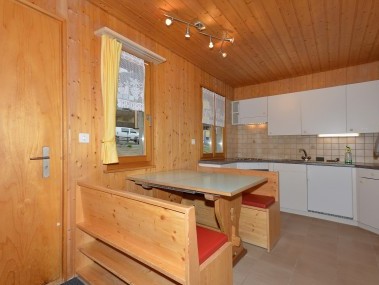Cuisine avec coin repas - Maison de vacances FSG Samedan