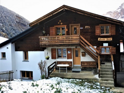 Aussenansicht im Winter - Ferienhaus Ideal