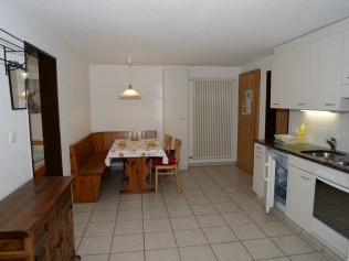 Küche mit Essbereich - Ferienhaus Juliana