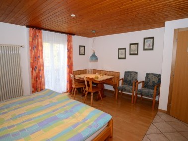 Wohn- und Schlafzimmer - Ferienhaus Juliana