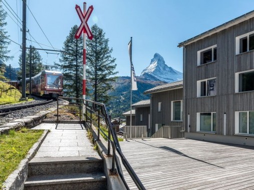 Aussenansicht im Sommer - Ferienhaus legendär
