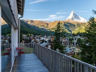 Balcon avec vue sur le Cervin - Maison de vacances legendär