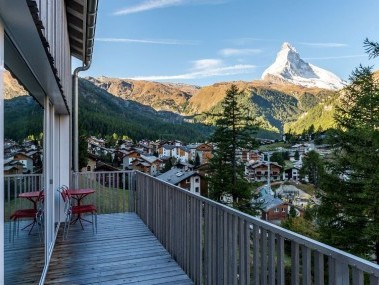 Balcon avec vue sur le Cervin - Maison de vacances legendär